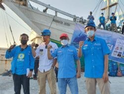 Partai Gelora Kirim Bantuan ke NTT Gunakan Kapal Pinisi