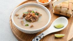 Tempat Makan Enak Dekat Saya di Makassar